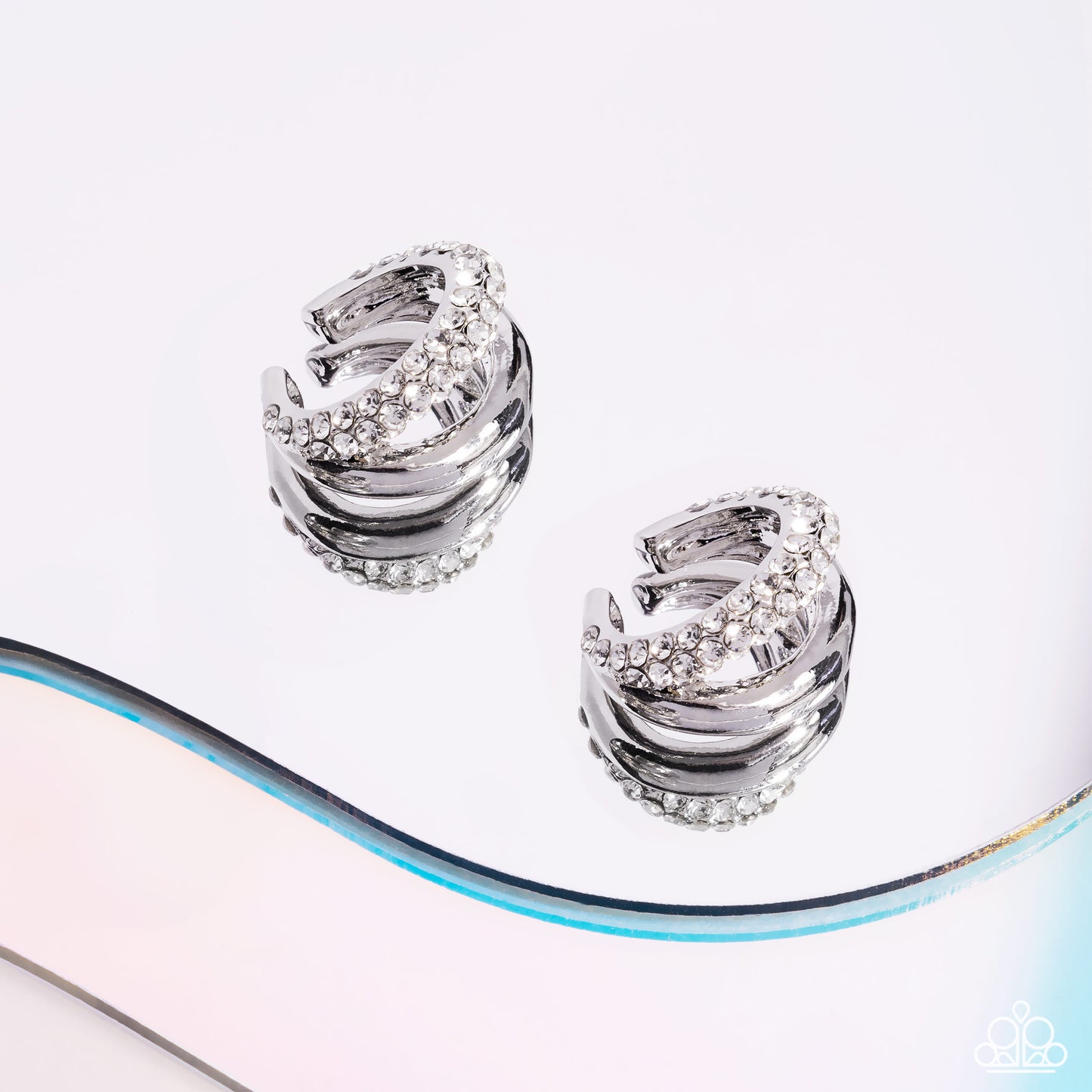 Sizzling Spotlight - White Ear Cuff