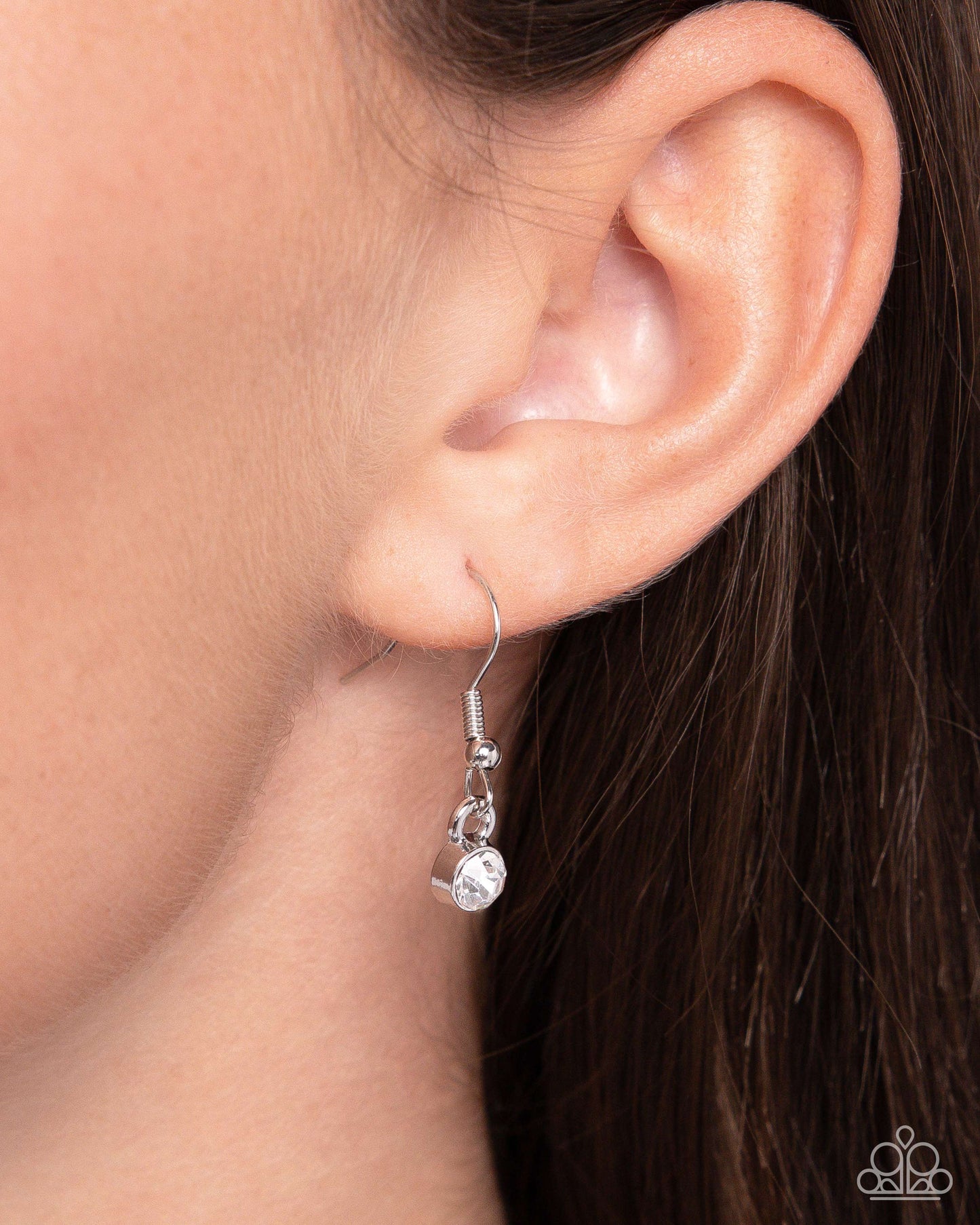 Reflective Rhapsody - Silver Necklace