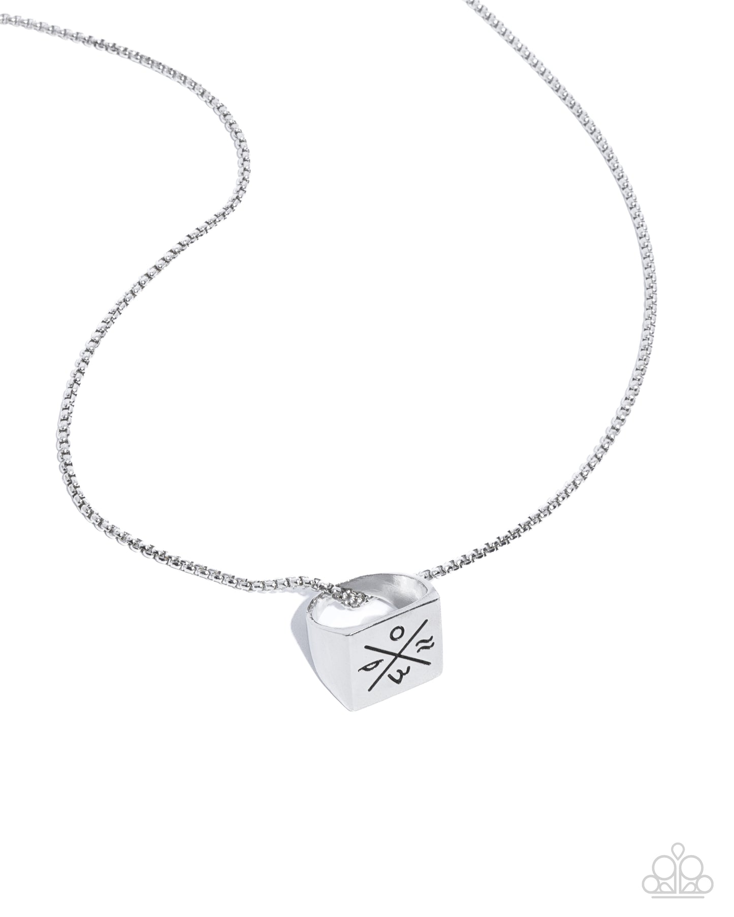 City Chase - Silver Urban Necklace