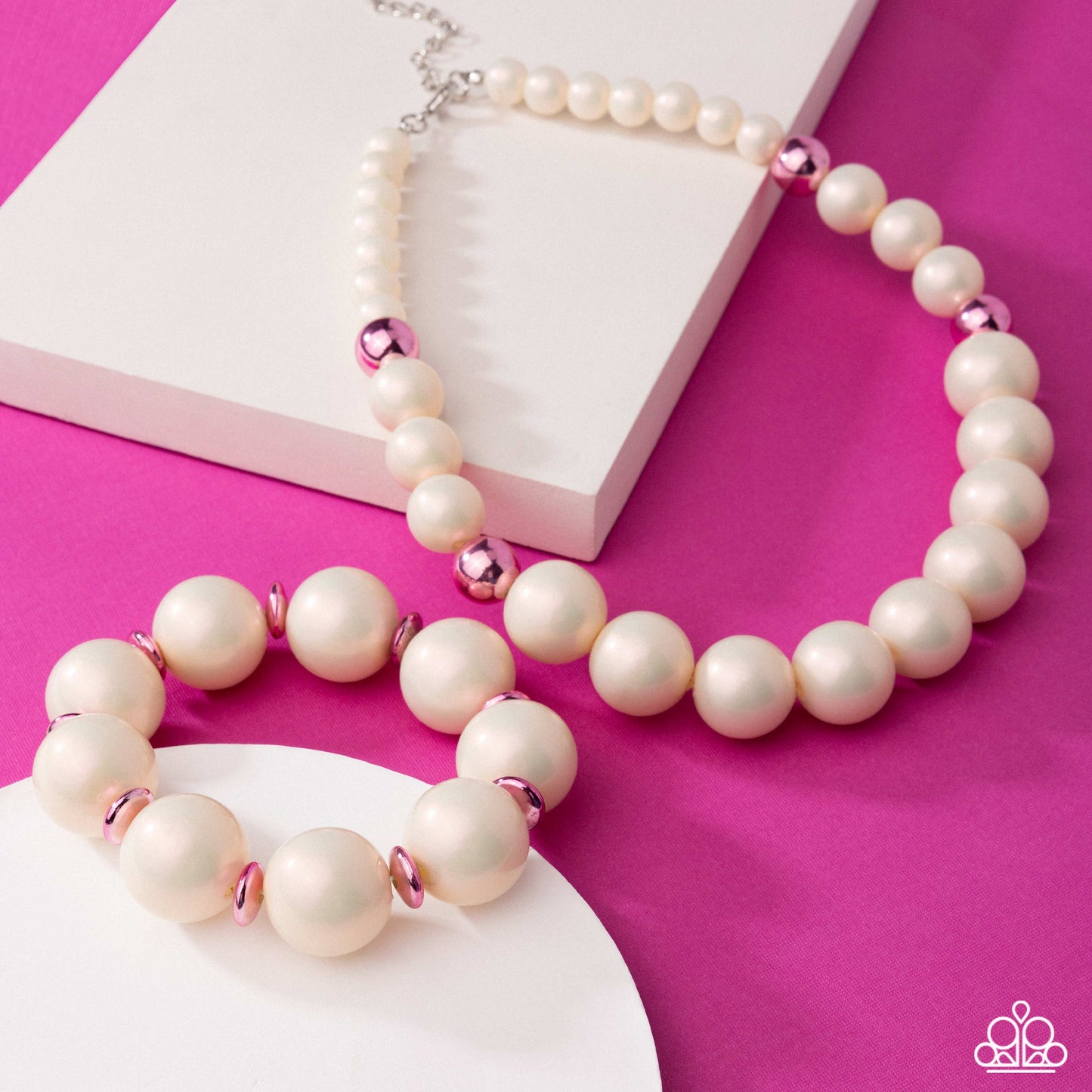 Pearl Platoon - Complete Look Necklace & Bracelet Set