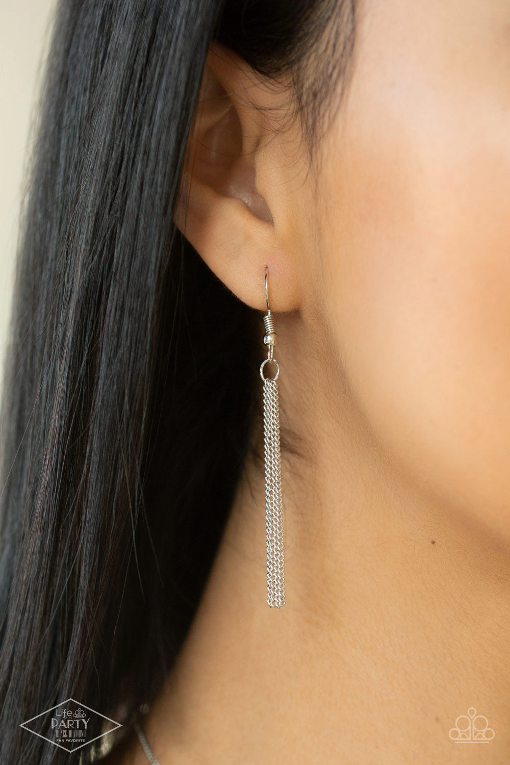 HEARTBEAT Street - White Necklace (LOP)