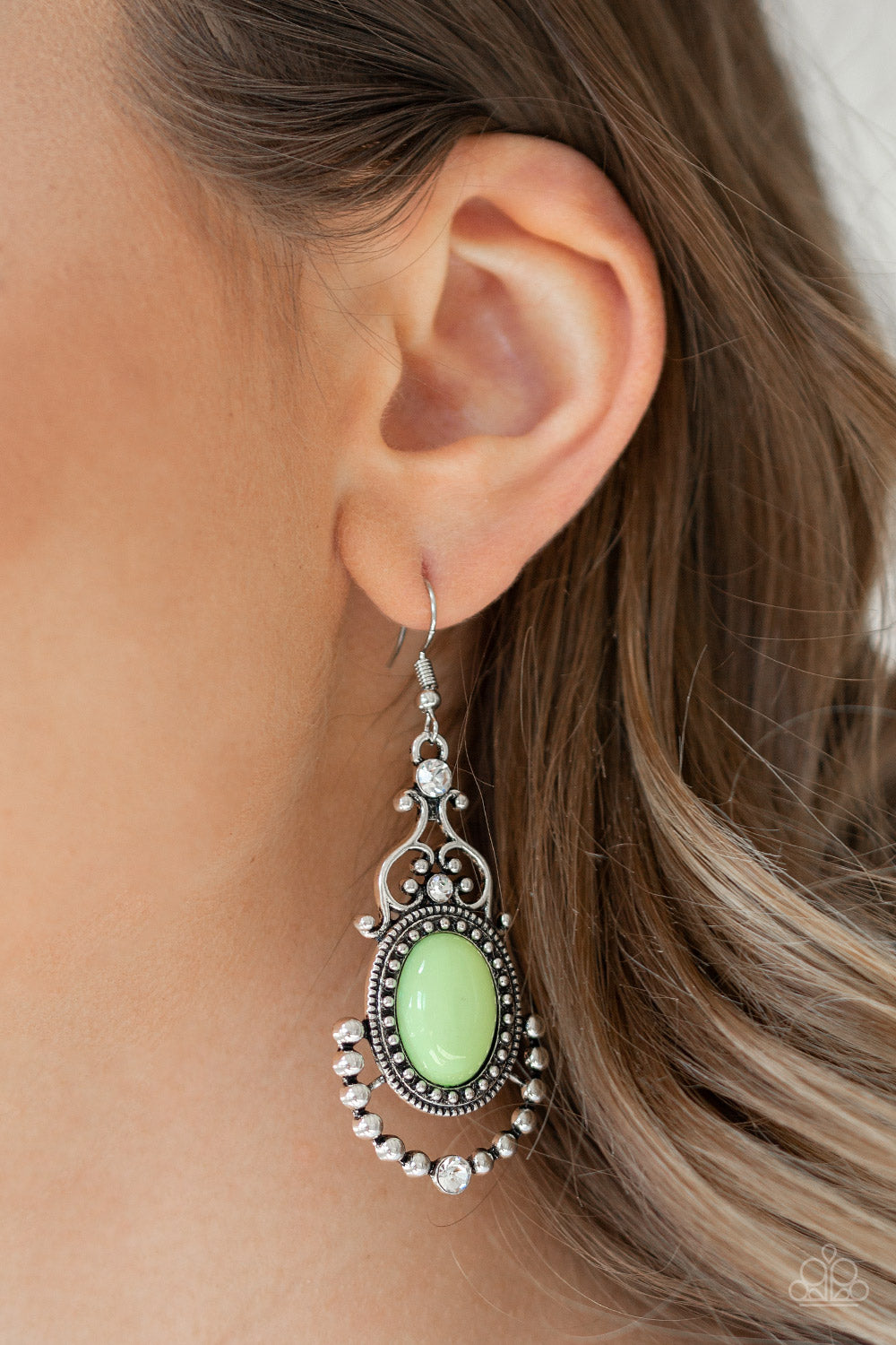 CAMEO and Juliet - Green Earring