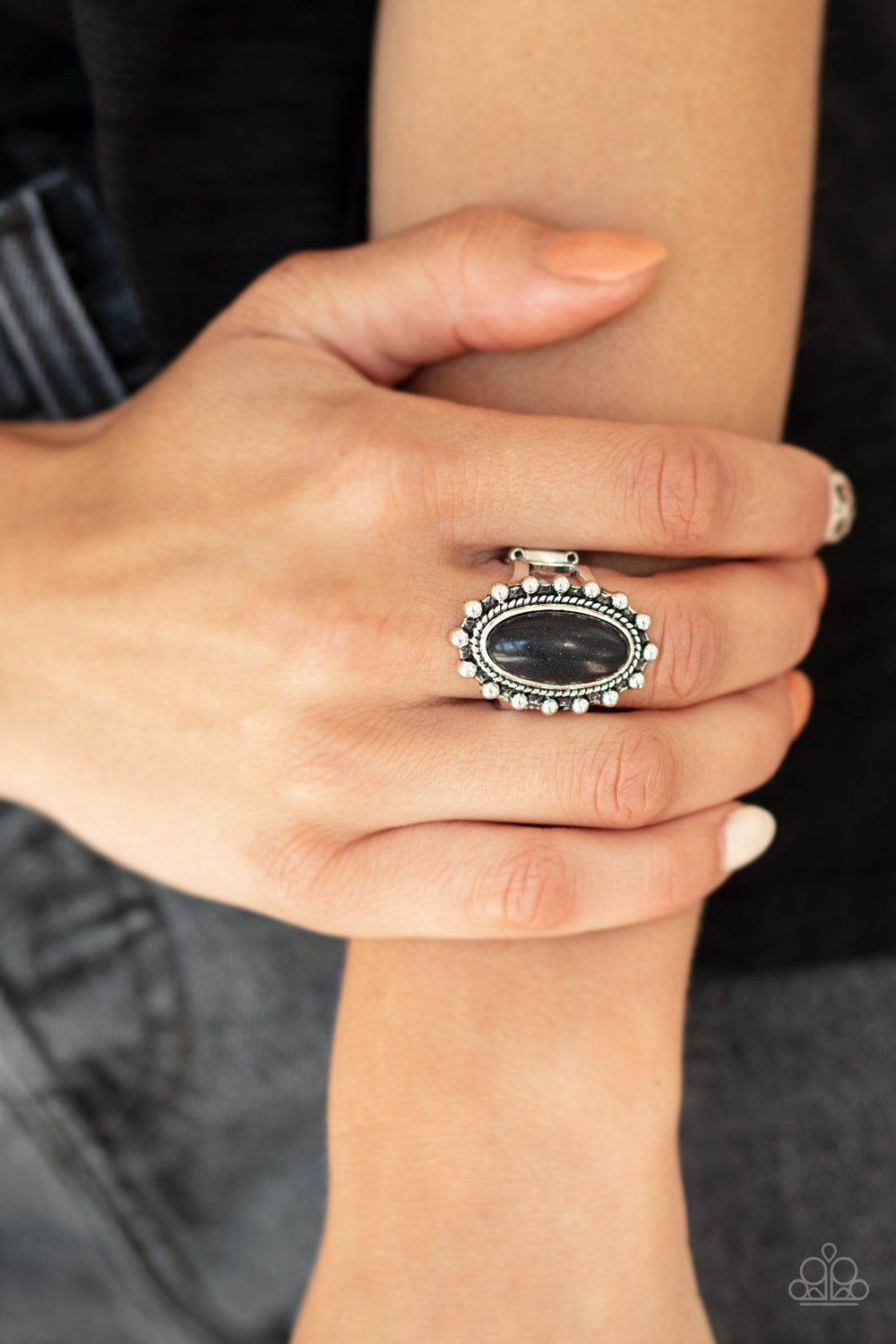 Mineral Movement - Black Ring 0101