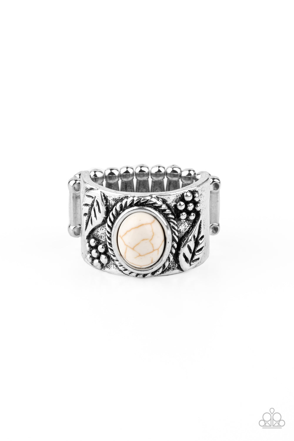 Free-Spirited Fields - White Ring 0079