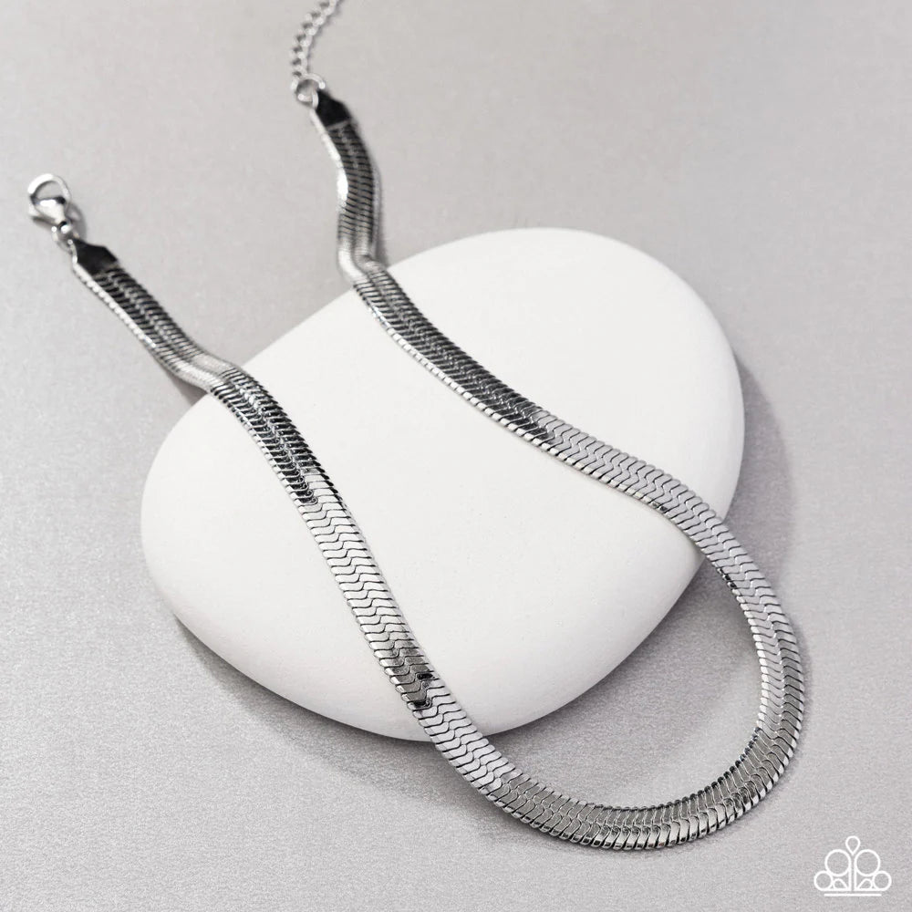 Herringbone Haute - Silver Choker Necklace (LOP-06-25)