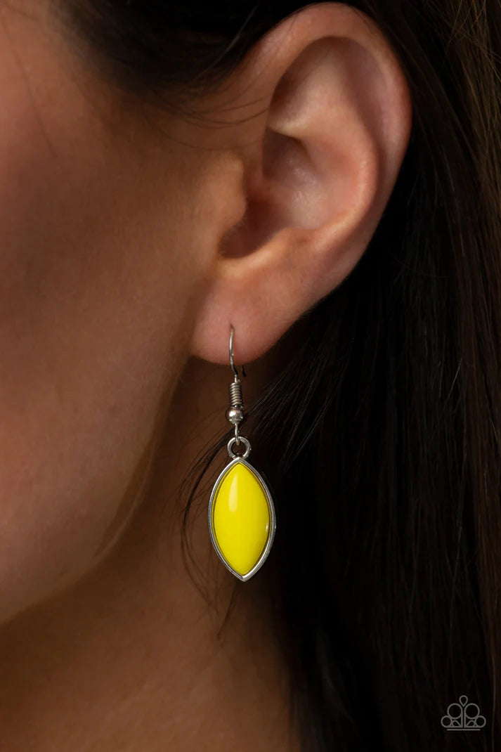 Viva La Vacation - Yellow Necklace