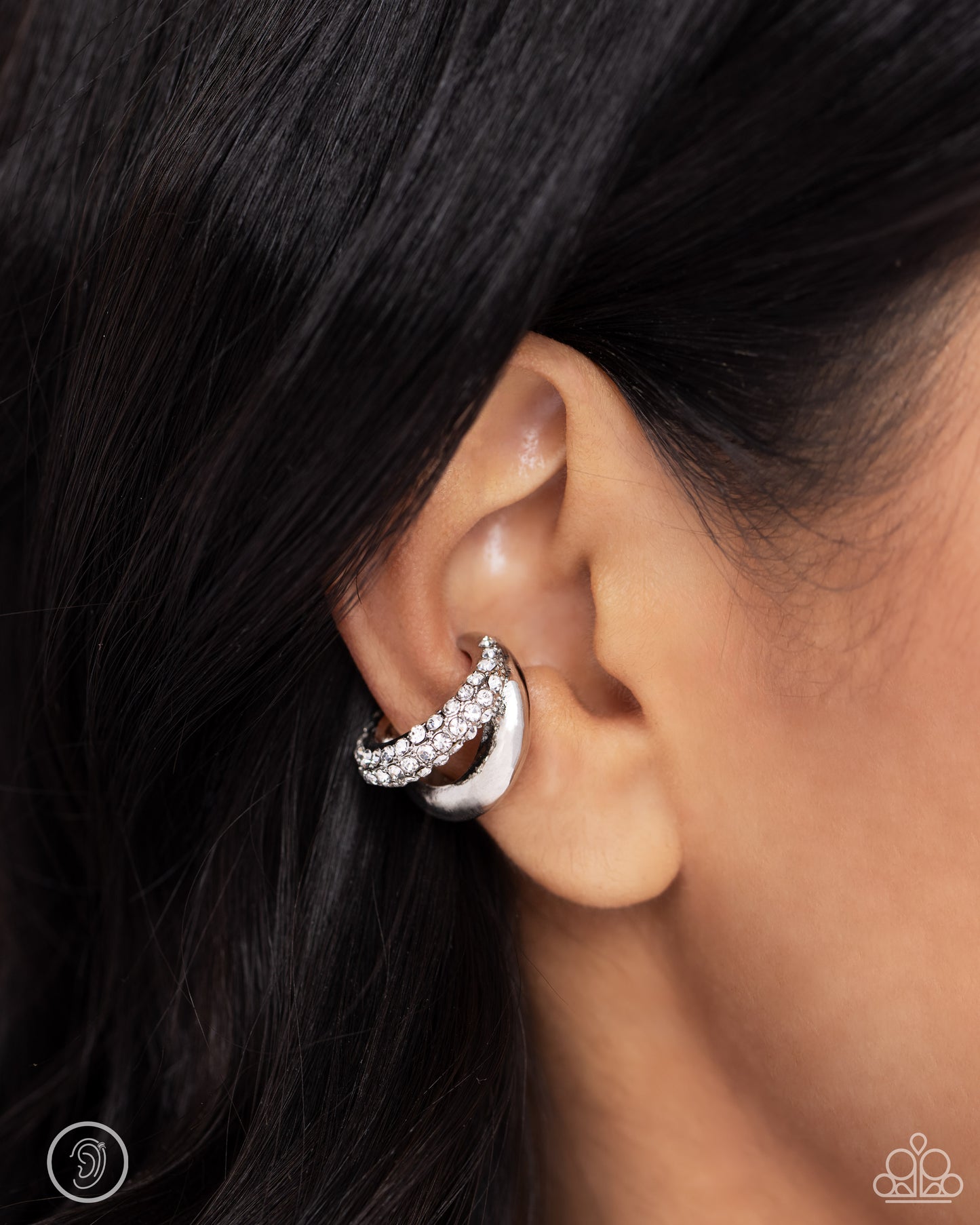 Sizzling Spotlight - White Ear Cuff