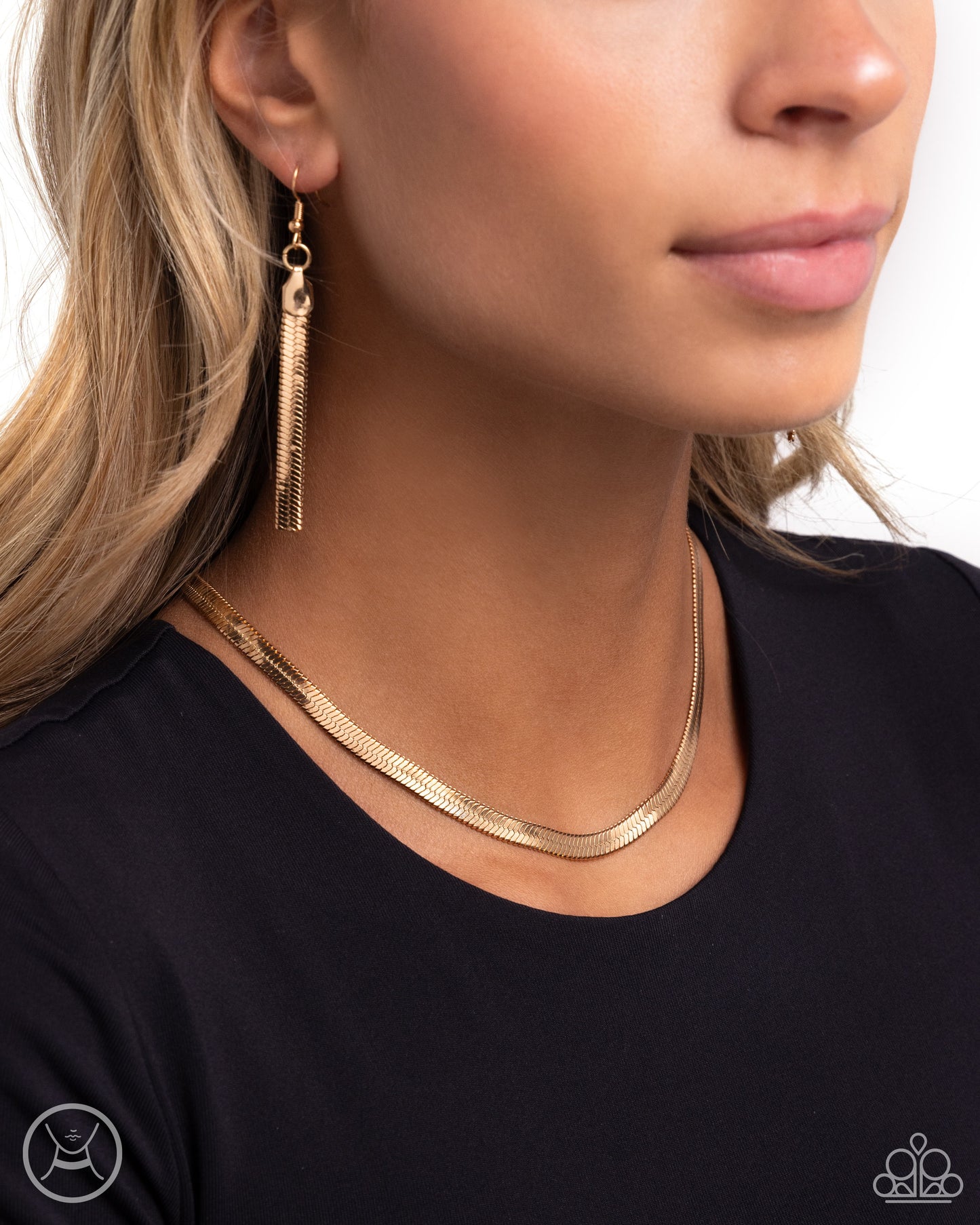 Musings Moment - Gold Choker Necklace