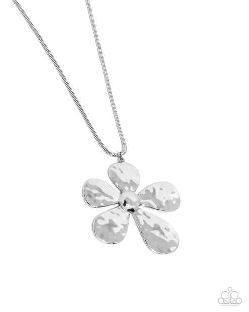 Gratifying Garden - Silver Necklace