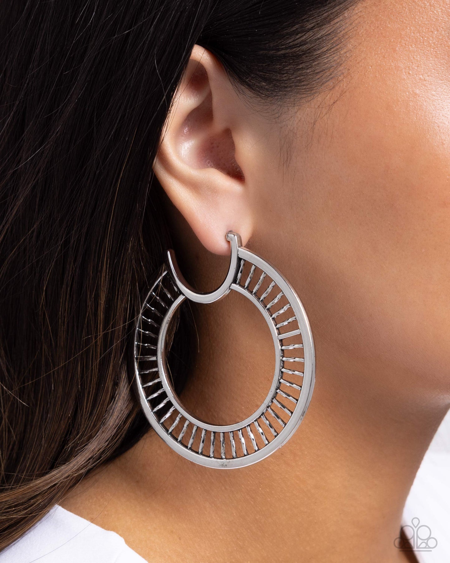 Set the Scene - Silver Hoop Earring