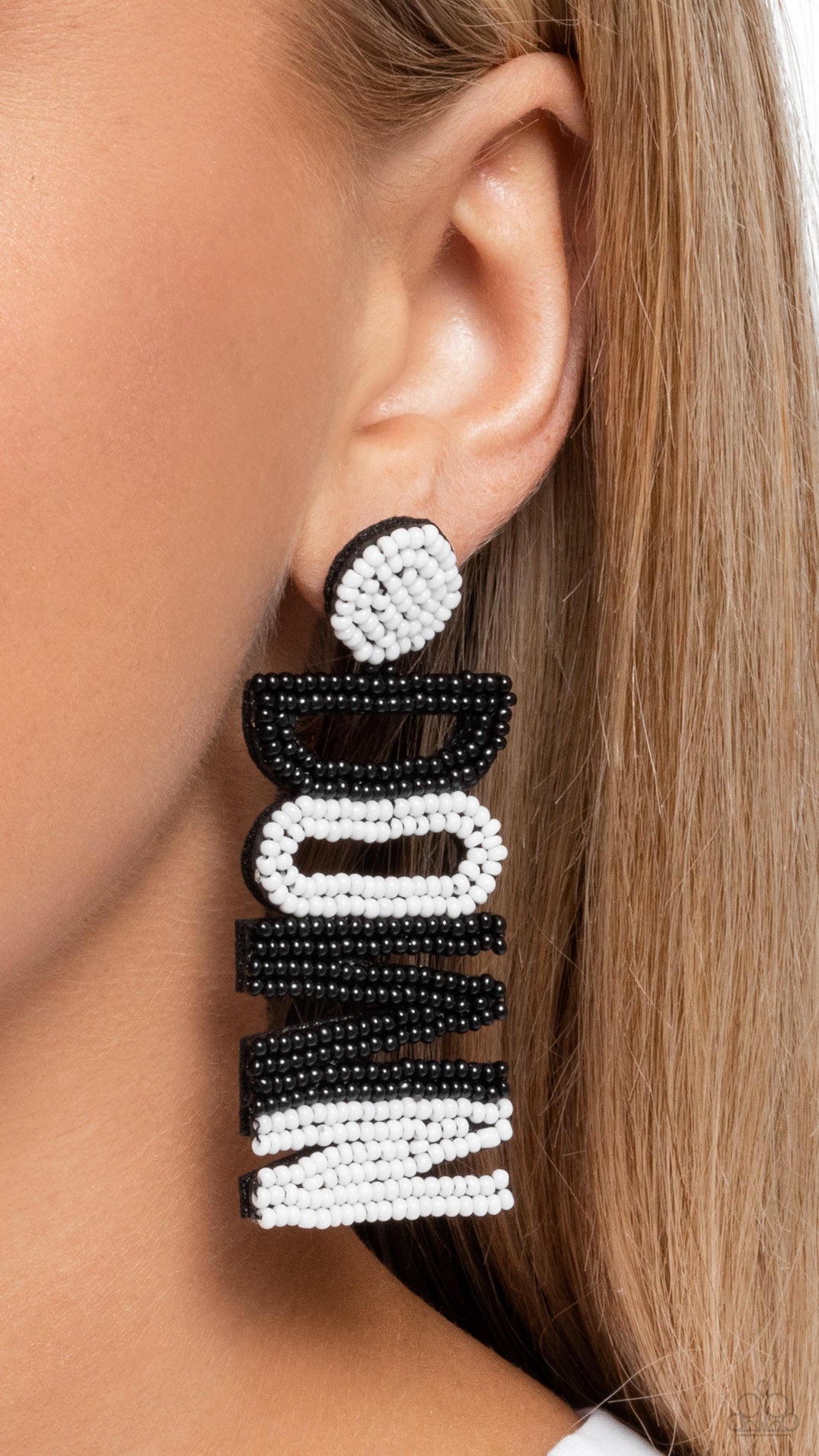 Touchdown Texture - Black Seed Bead Earring