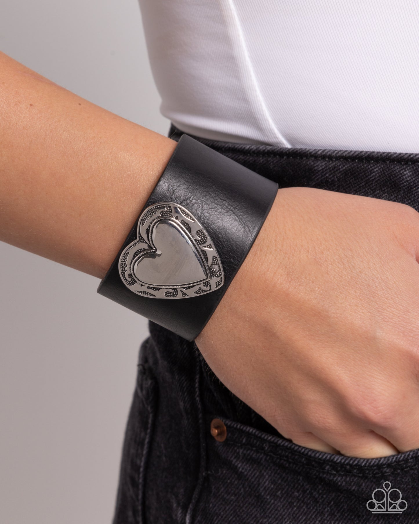Decorated Debut - Black Urban Bracelet