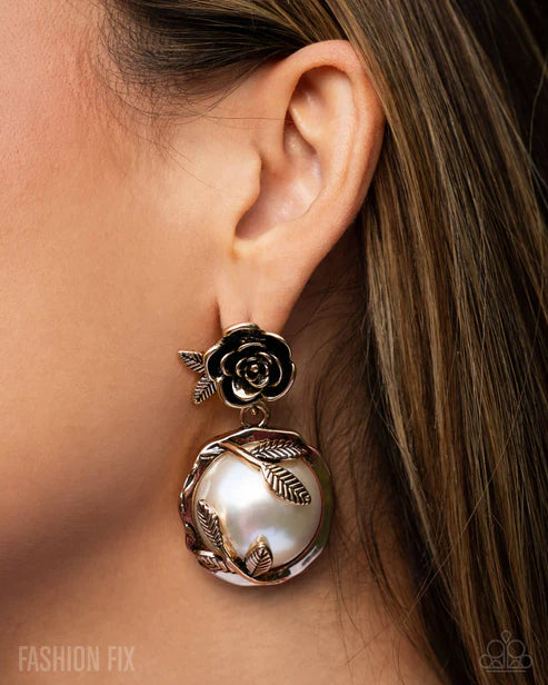 Tasteful Tea Party - Gold Post Earring