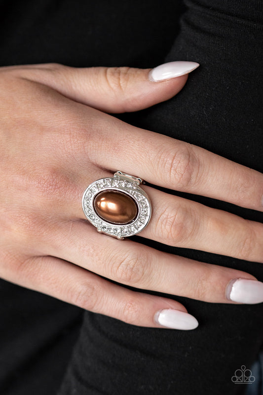 The ROYALE Treatment - Brown Ring (TRAY)