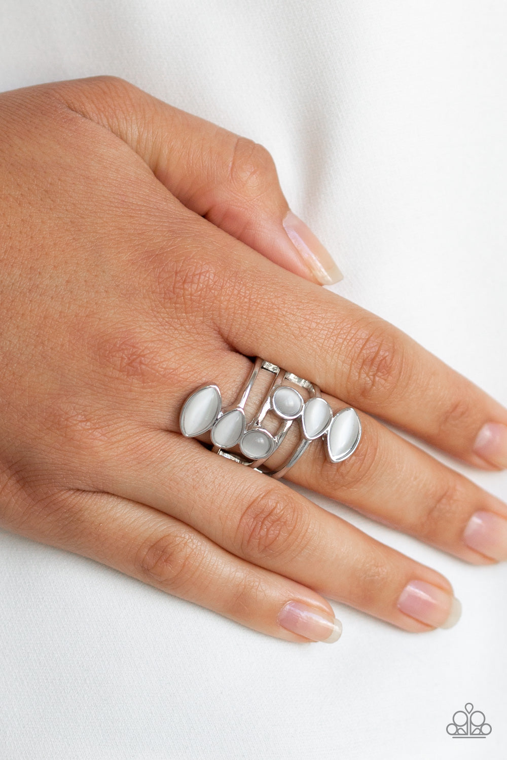 Wraparound Radiance - White Ring 0157