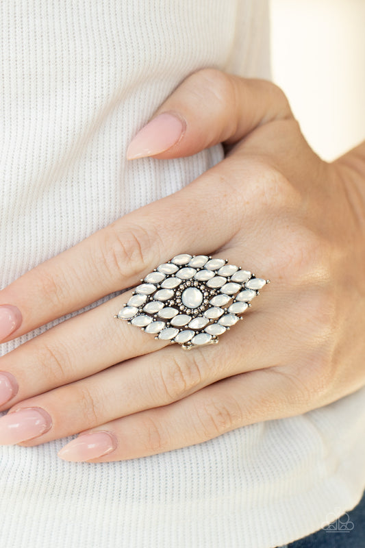 Incandescently Irresistible - White Ring 0146 (LOP)