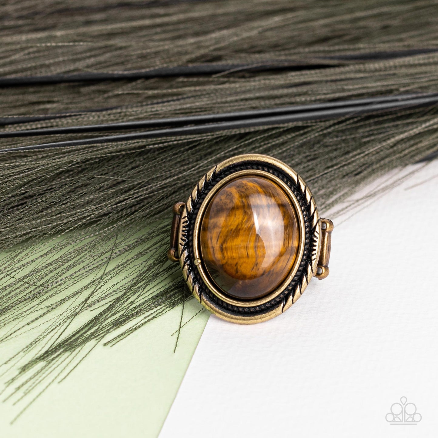 Stone Terrarium - Brass Ring 0192