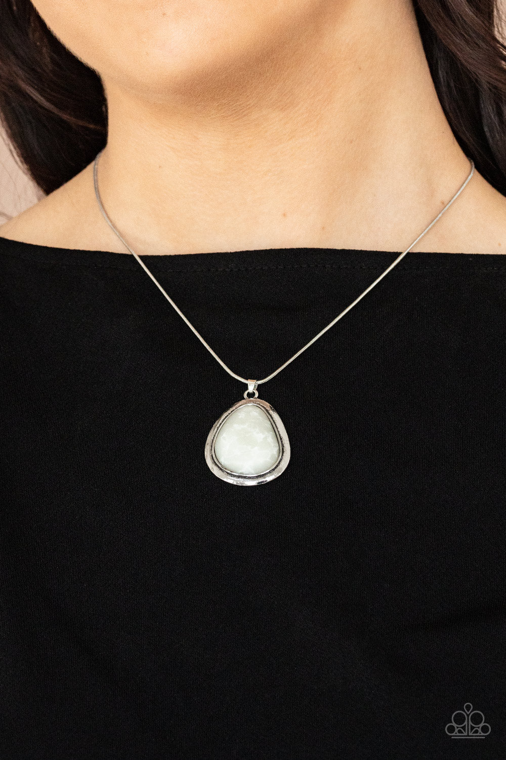Canyon Oasis - White Necklace