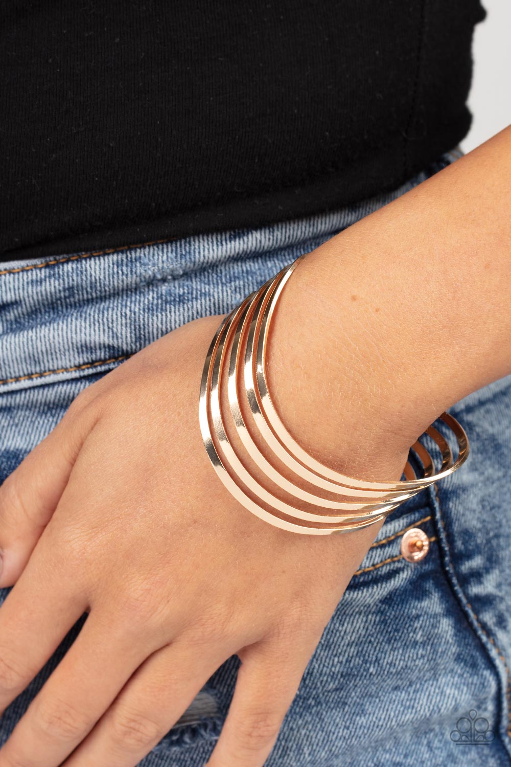 Tantalizingly Tiered - Gold Bracelet