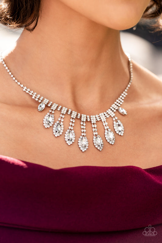 REIGNING Romance - White Necklace (LOP)