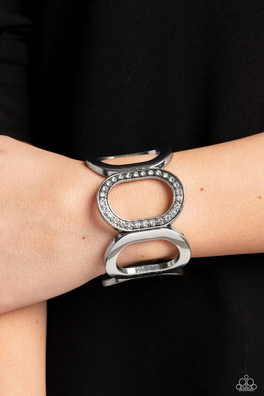 Opulent Ovals - White Bracelet