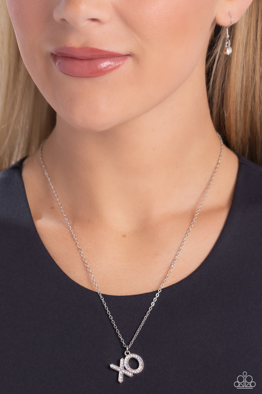 XO Showcase - White Necklace (Valentines)