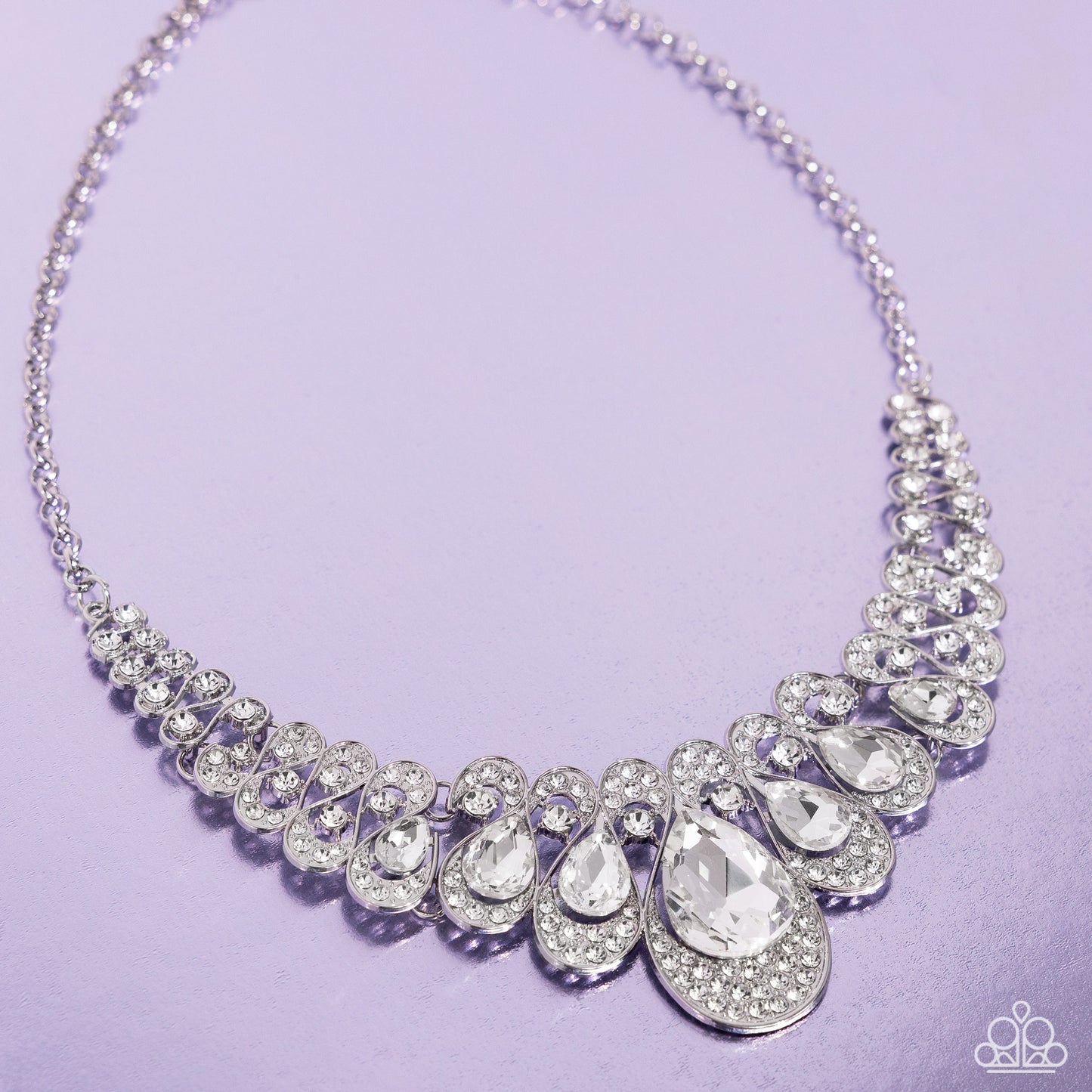 Infinite Idol - White Necklace ( EMP EXCLUSIVE 2024)